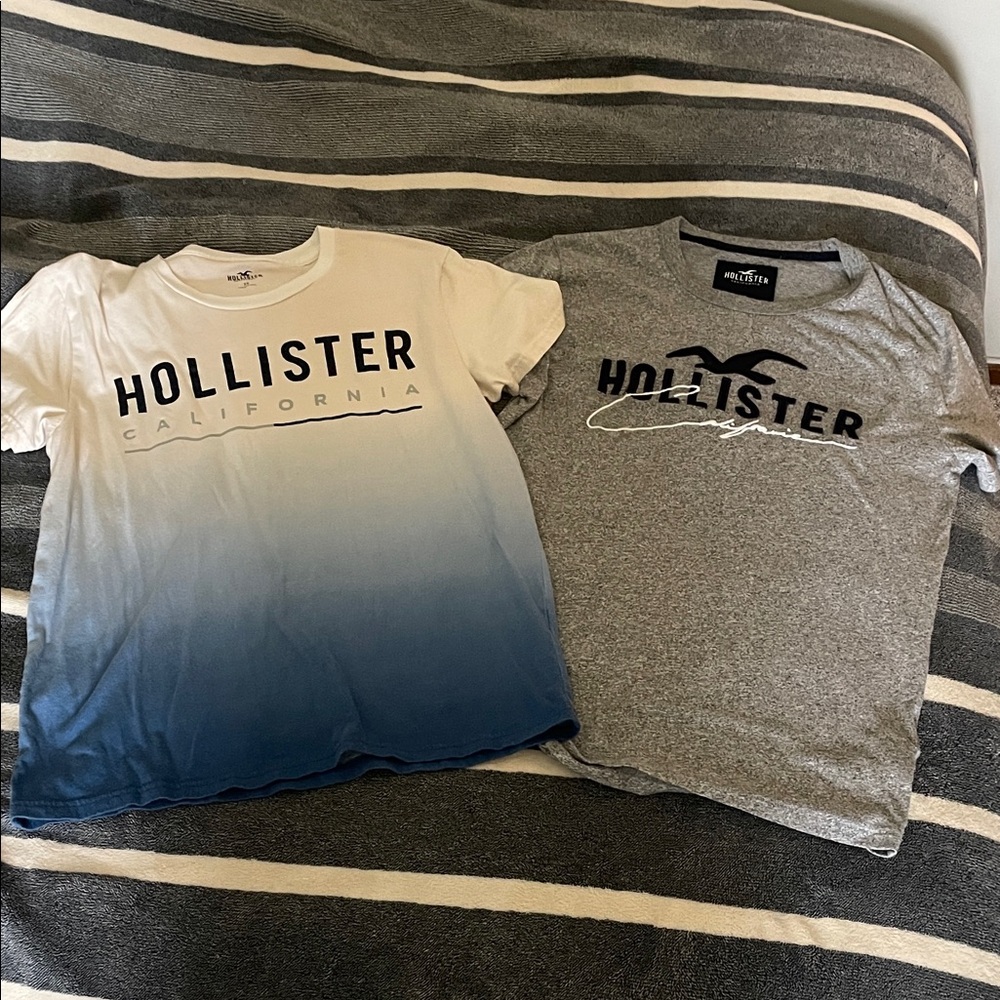 Hollister Men’s XS Blue Ombre and Gray Tees-2 pack